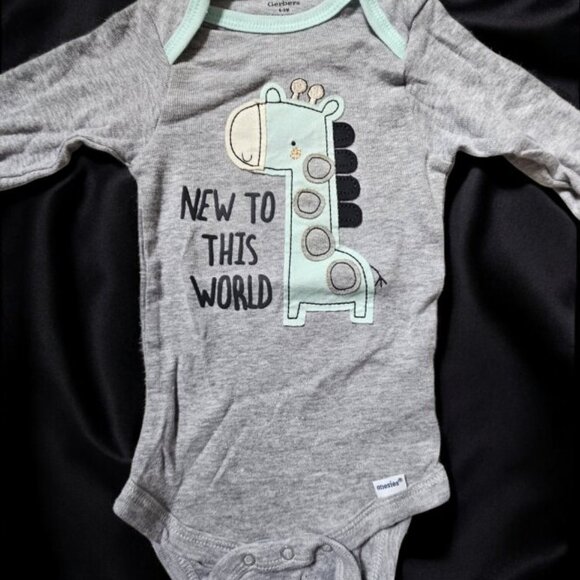 BRAND NEW Lot of GERBER Long Sleeved Bodysuits Boys Size 6-9 months - Picture 5 of 8